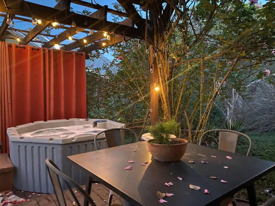 Cottage With Hot Tub And Pool Bandera, Tx. Exterior foto